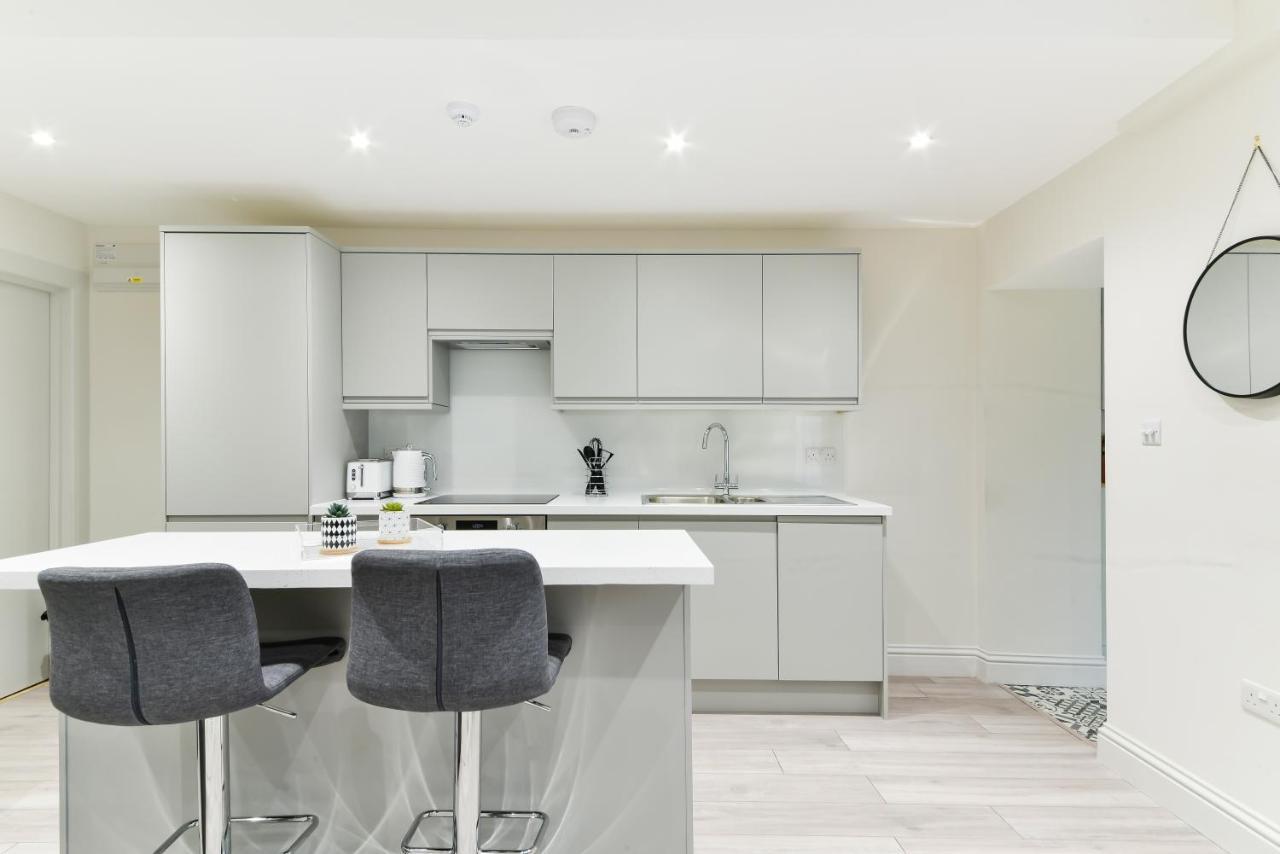 Chic Apartment By Hyde Park London Exterior photo
